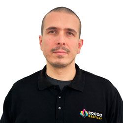 Sales advisor Andrés Felipe Correa
