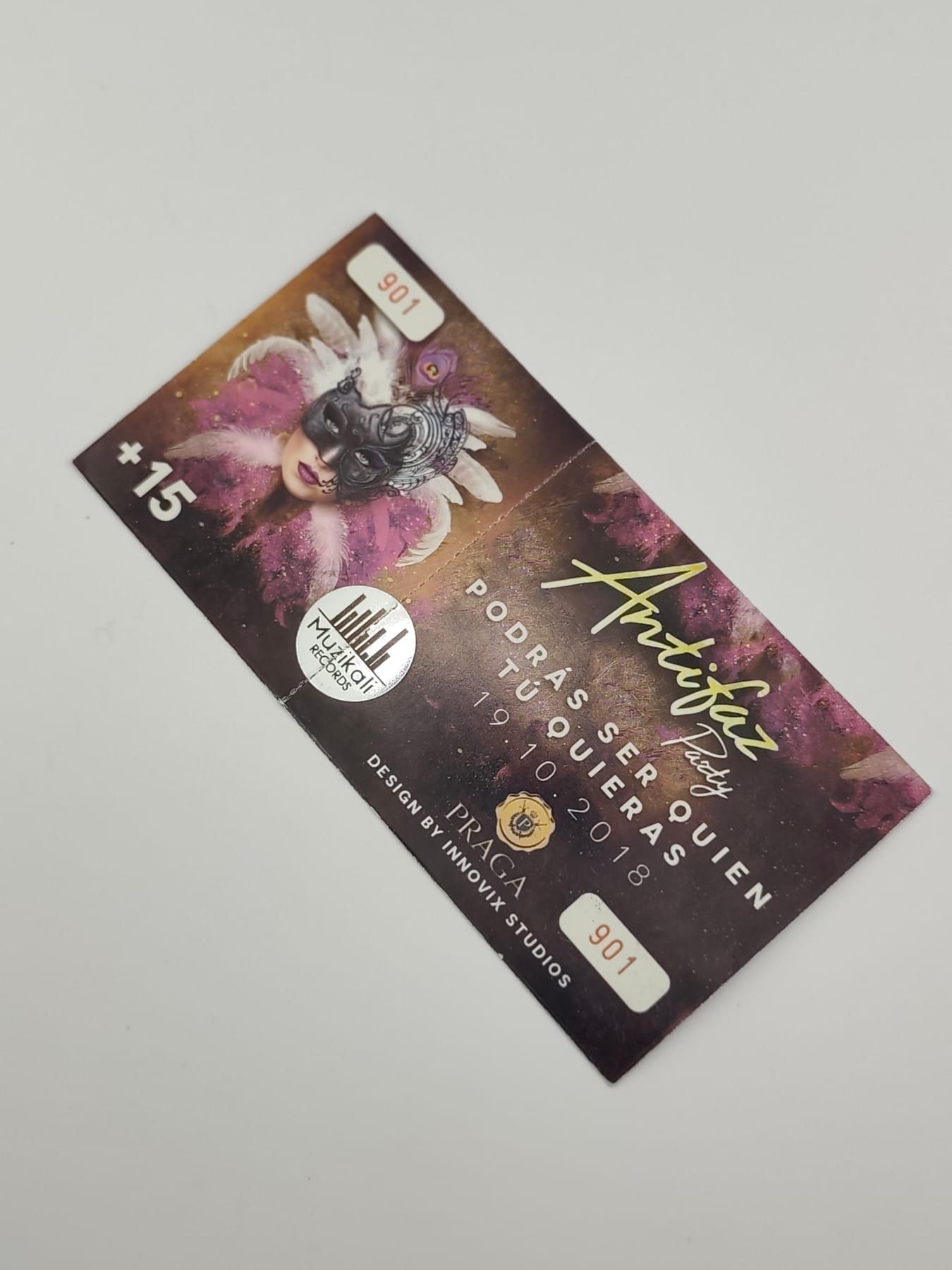 Ticket with numbered tear-off stubs · Rocco Gráficas · Medellín
